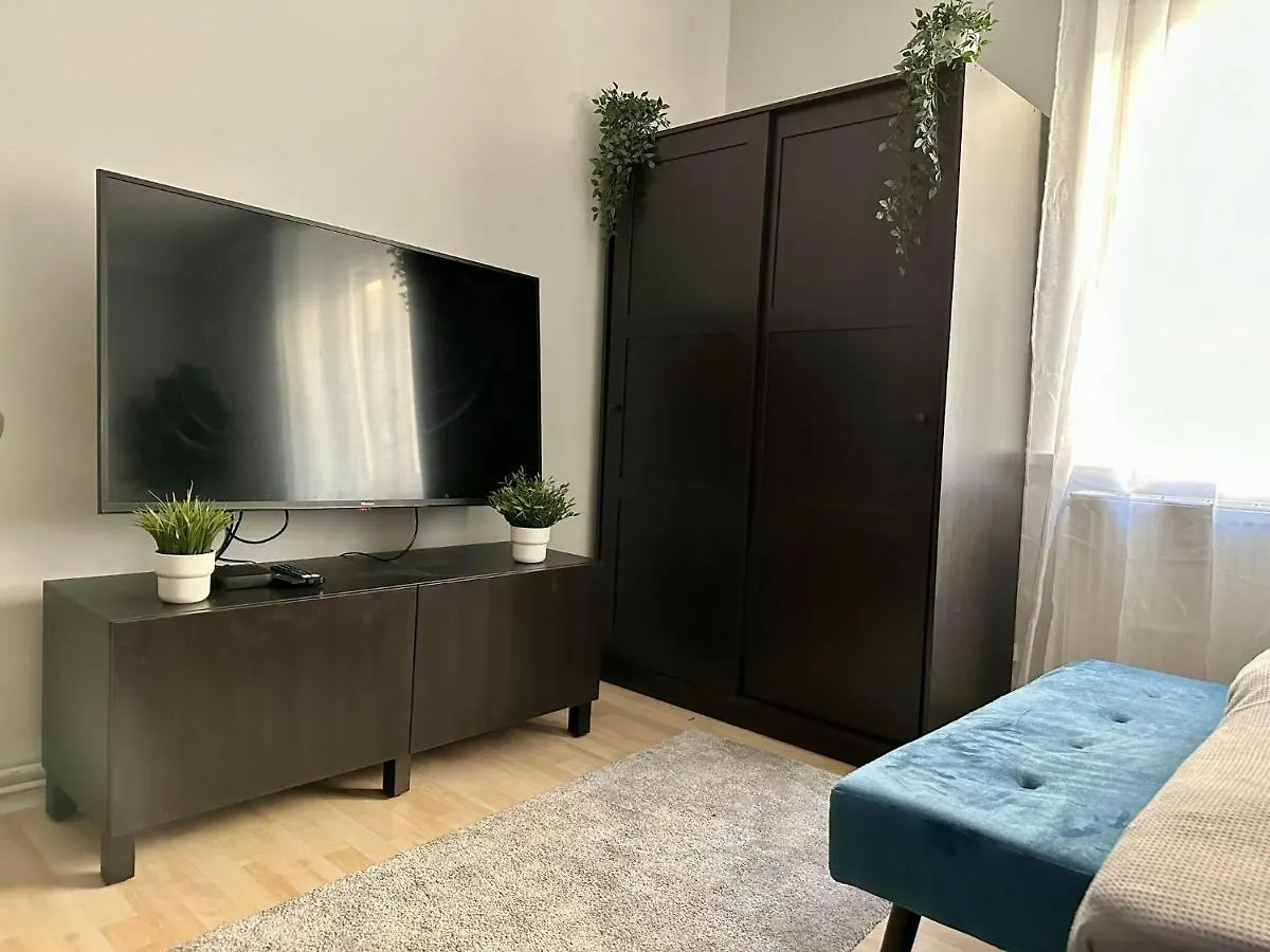 Balcony Apartment, 1 Min To U1 Reumannplatz Вена