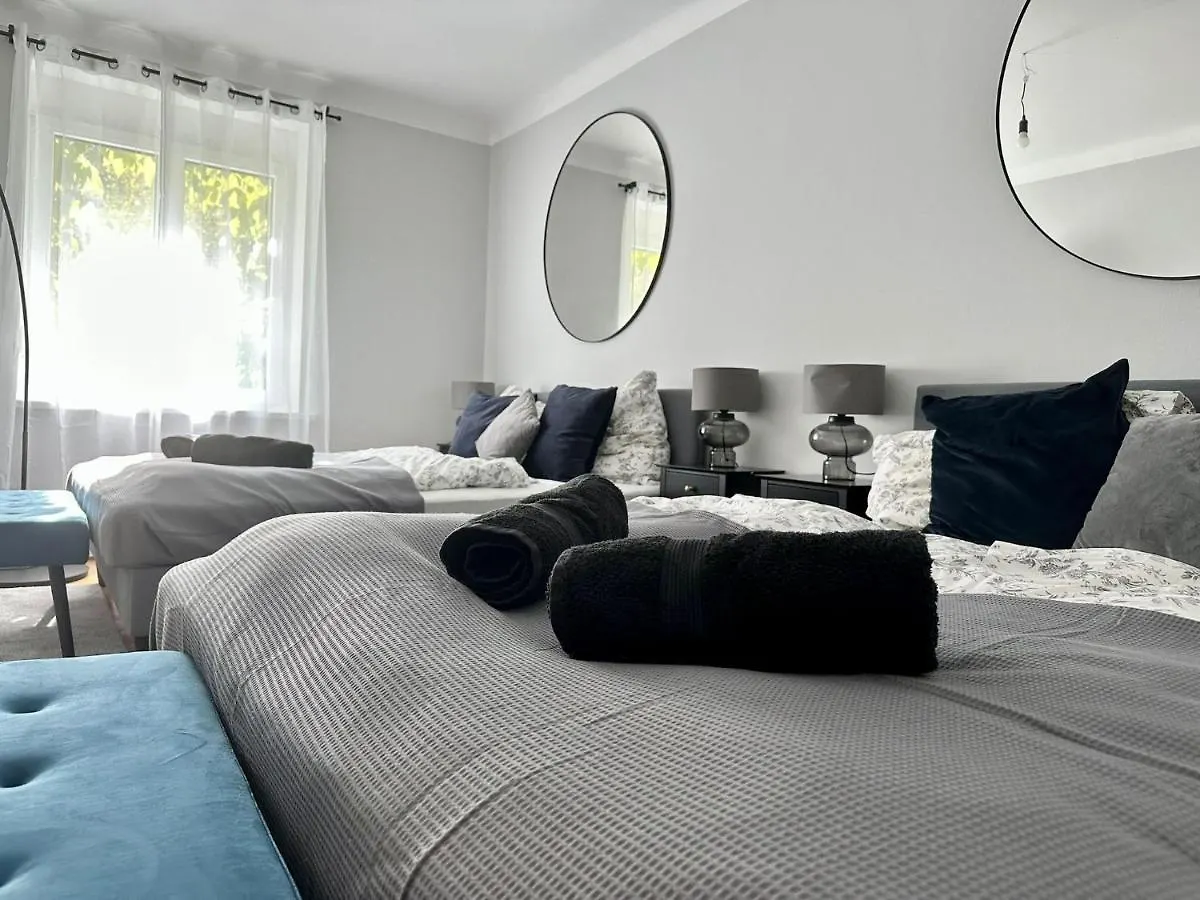 Balcony Apartment, 1 Min To U1 Reumannplatz Вена Апартаменты